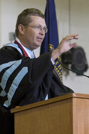 Kelvin Sharp speaks at graduation