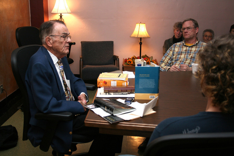 Dorset Graves speaks about Shakespeare for the lecture series that bears his name in November 2007. (Photo by Justin Haag)