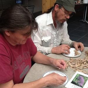 Joni and Scot Kind sort seeds