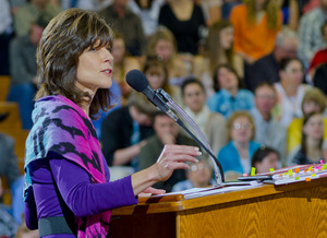 Susan Woeppel Salka adresses CSC graduates