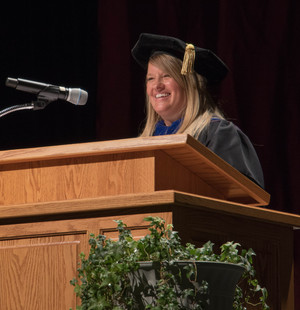 Dr. Wendy Waugh speaks at commencement