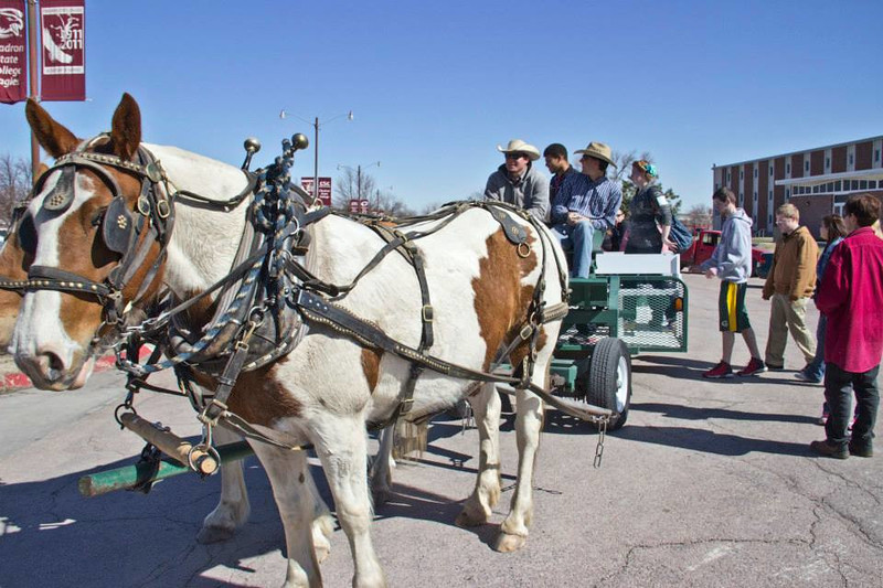 Wagon rides were one of the fun features between tests during the 2014 Chadron State College Scholastic Contest. (Tena L. Cook/Chadron State College)