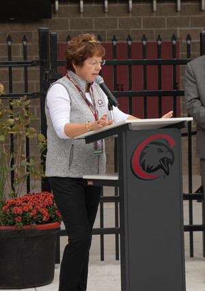 Marjean Terrell speaks at dedication